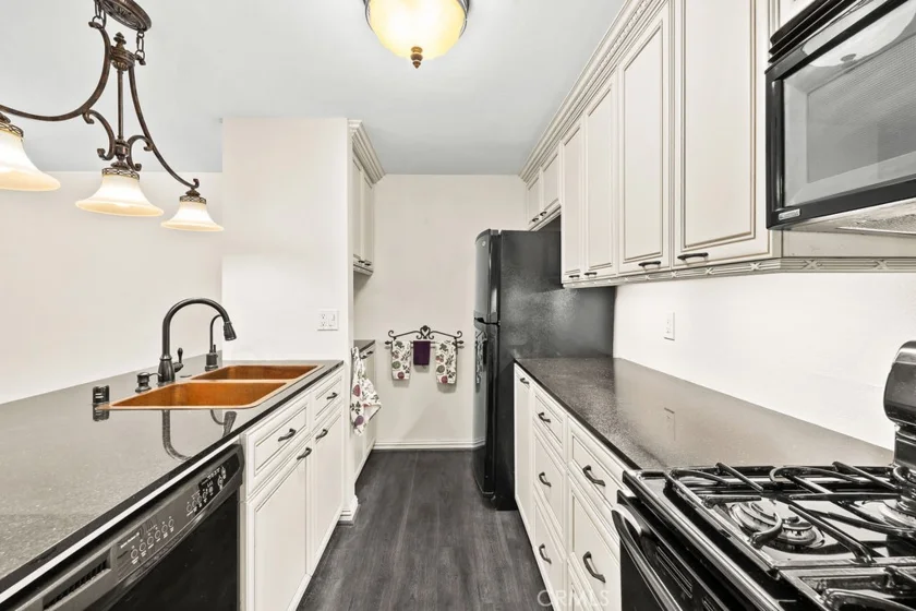 2501 S El Camino Real #206 photo 9