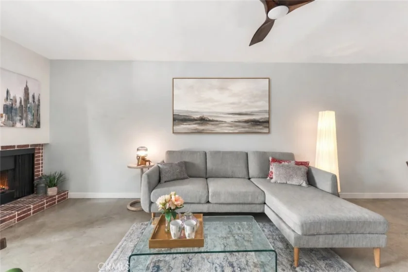 15207 Magnolia Boulevard #119 photo 12