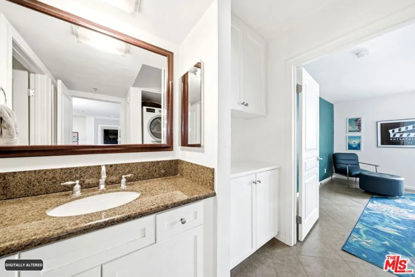7320 Hawthorn Avenue #410 photo 8