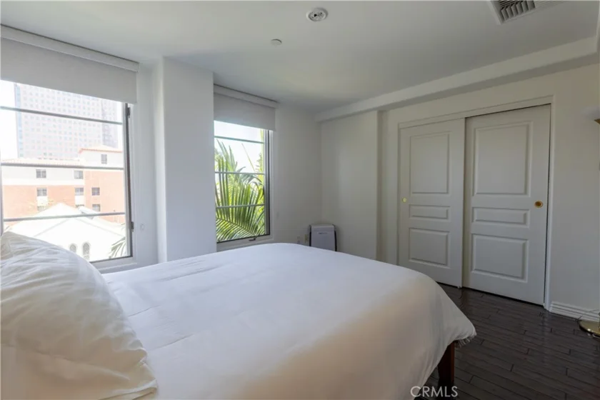 10795 Wilshire Boulevard #402 photo 19