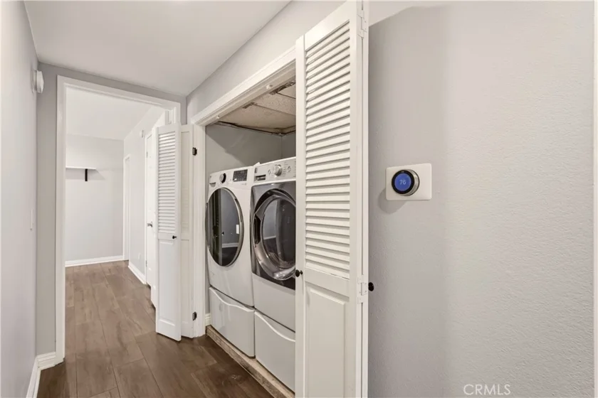 4542 Willis Avenue #302 photo 12