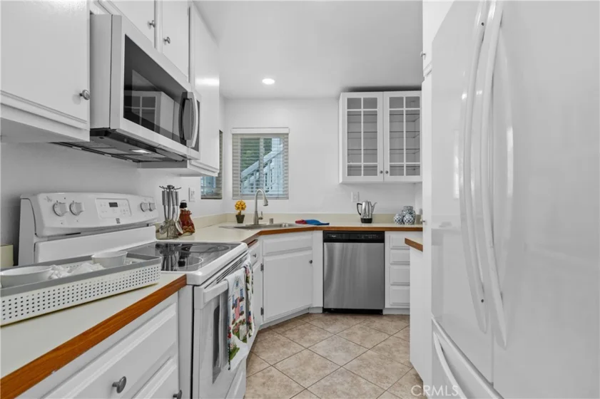 6951 Knollcrest Lane #56 photo 11