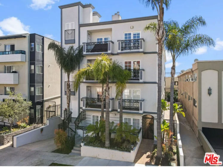 11826 Dorothy Street #201 photo 1