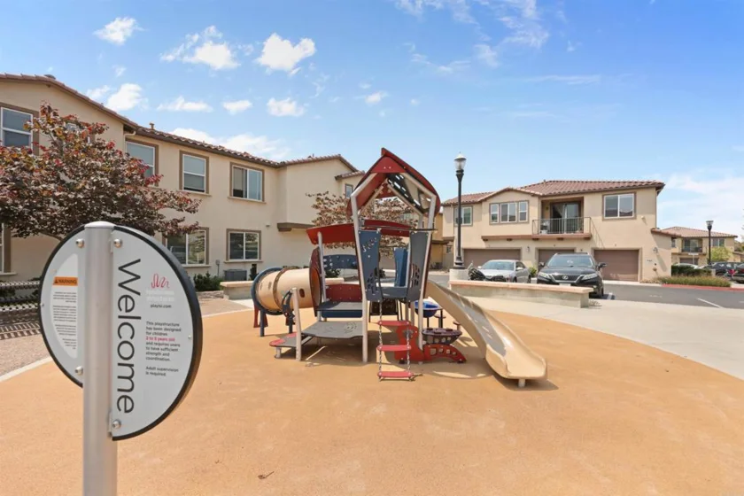 1282 Santa Victoria Road #1 photo 31