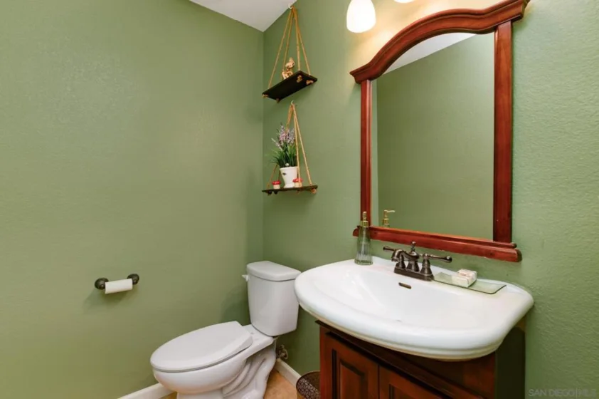1453 N Broadway #C photo 21