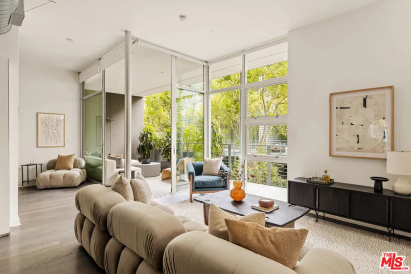 4080 Glencoe Avenue #217 photo 1