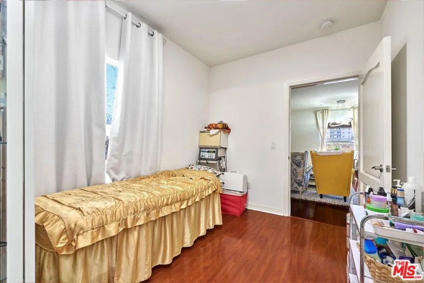 1025 Dewey Avenue #202 photo 18