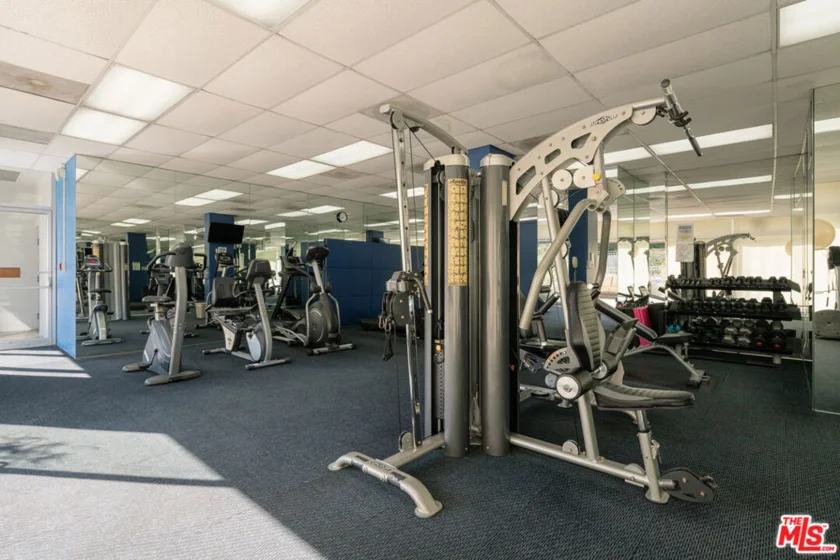 10450 Wilshire Boulevard #12C photo 27