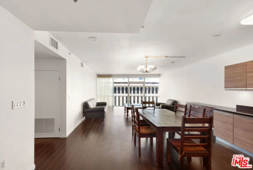 3785 Wilshire Boulevard #908 photo 3