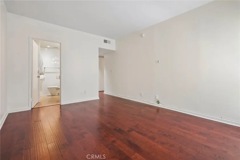 1131 Alta Loma photo 11