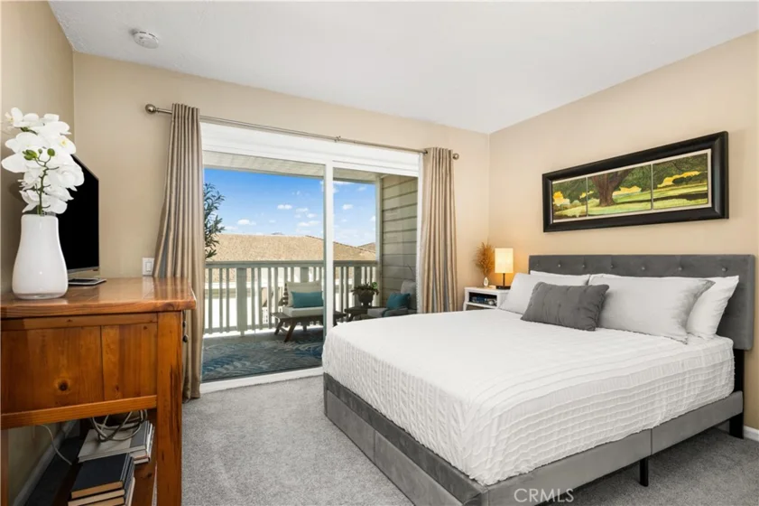 994 Bayside Cove photo 32