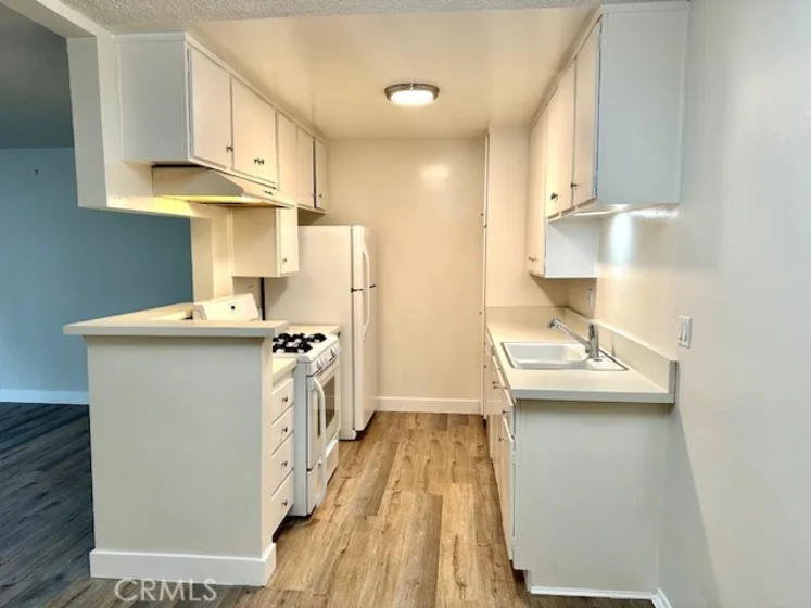 805 Glenway #205 photo 5