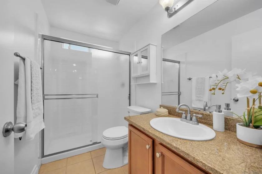 1756 Essex #206 photo 15