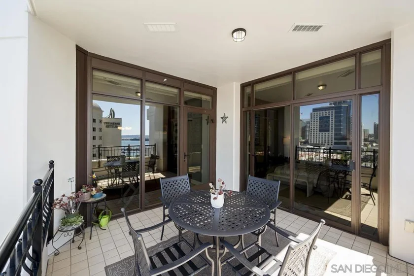 700 W Harbor #1205 photo 8
