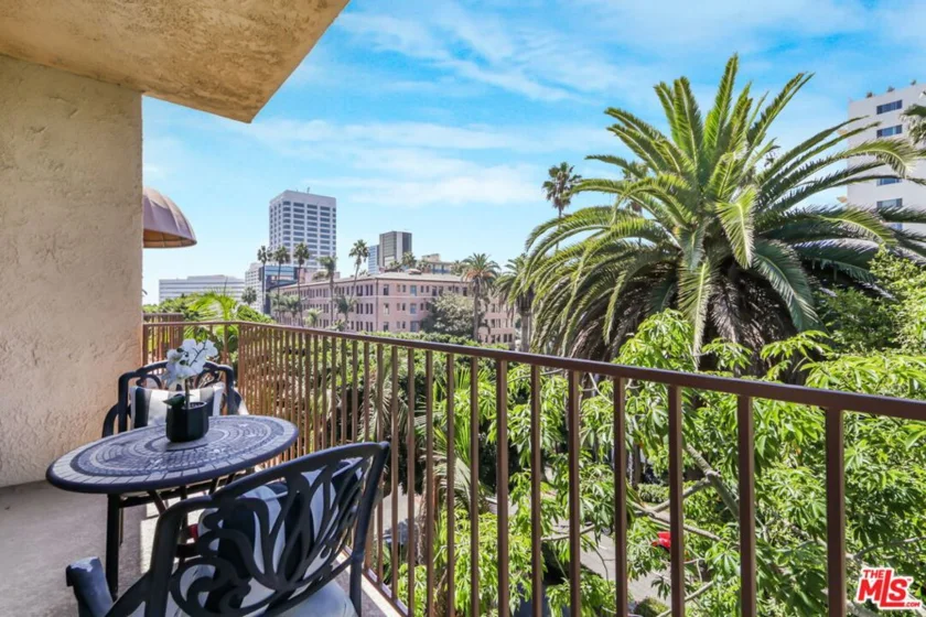 211 California Avenue #501 photo 29