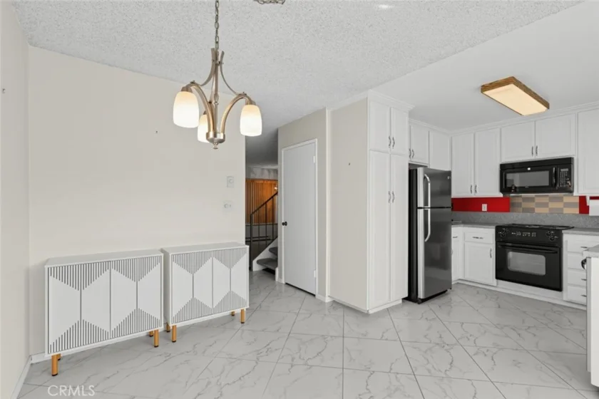 7043 Fulton Way photo 11