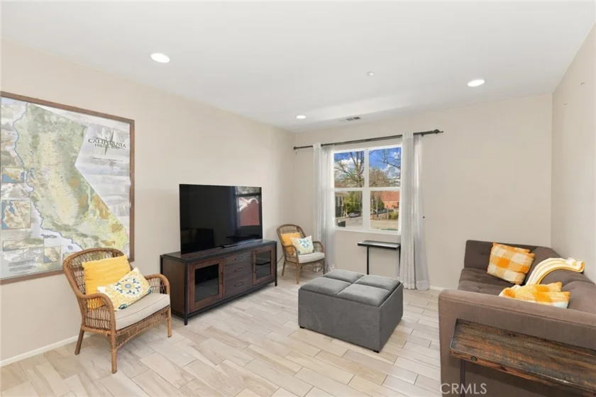 510 S Anaheim Boulevard #8 photo 10