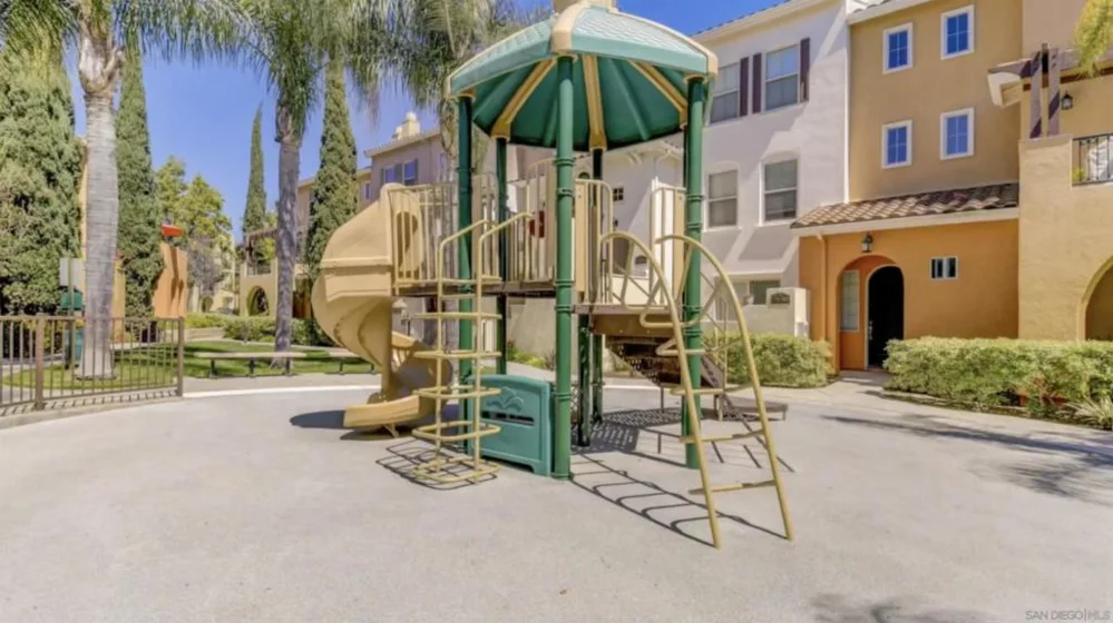 2293 Huntington Point Road #156 photo 12