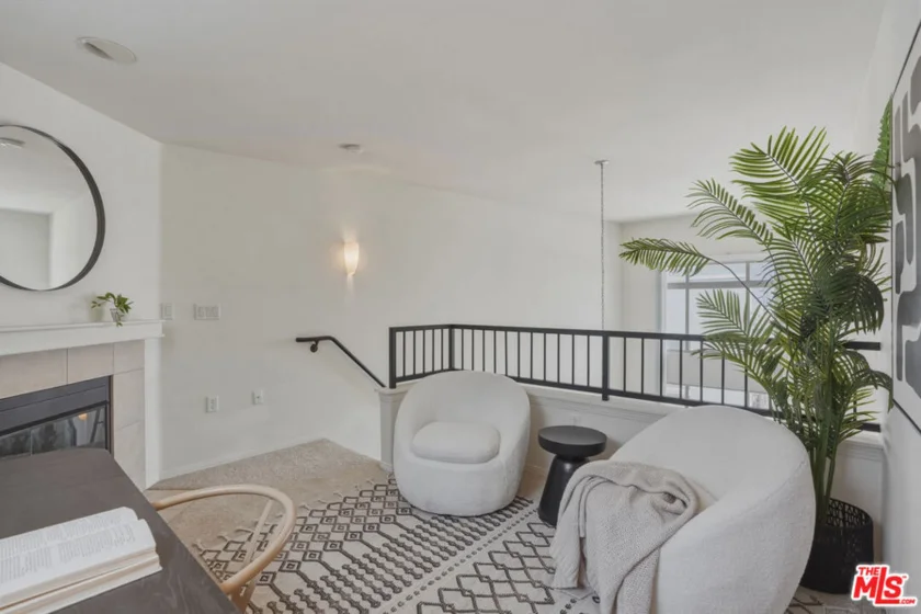 100 S Alameda Street #401 photo 61