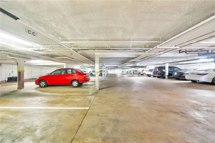 1734 N Fuller #107 photo 15