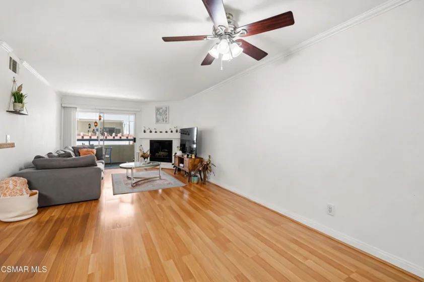 5530 Owensmouth Avenue #114 photo 6