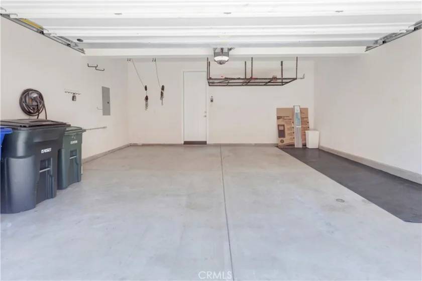 76 Finch photo 23