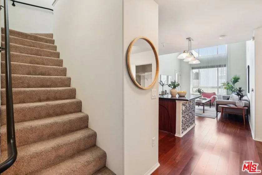 100 S Alameda Street #432 photo 14