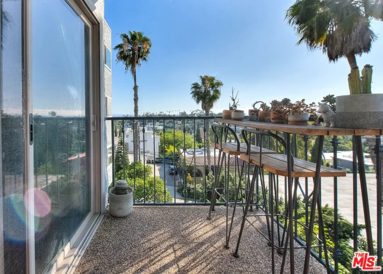 1707 Micheltorena Street #208 photo 24