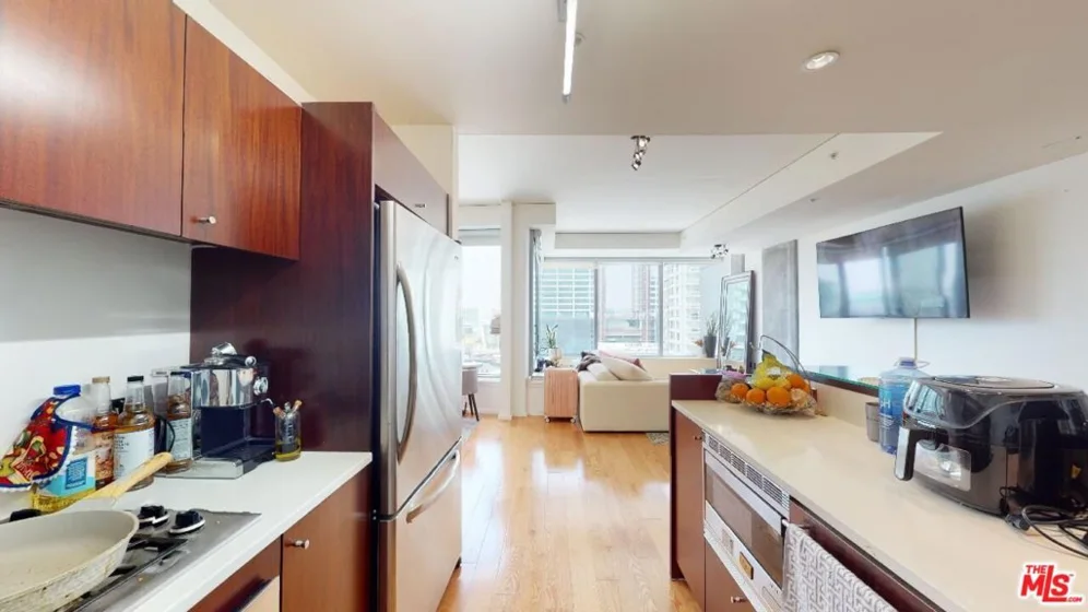 1155 S Grand Avenue #1106 photo 29