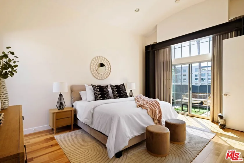 5400 Playa Vista Drive #14 photo 18