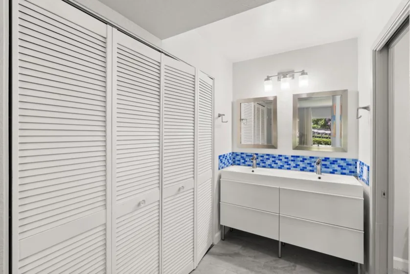 4080 Rosenda #210 photo 15