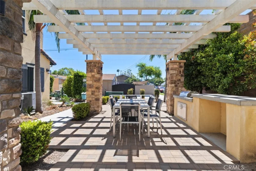 784 N Ethan photo 30