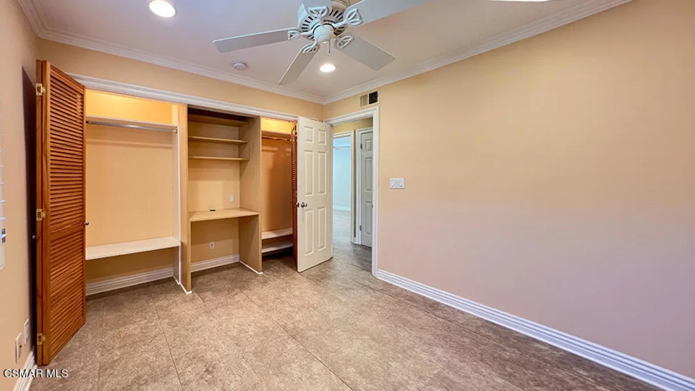 6501 Vanalden Avenue #6 photo 19
