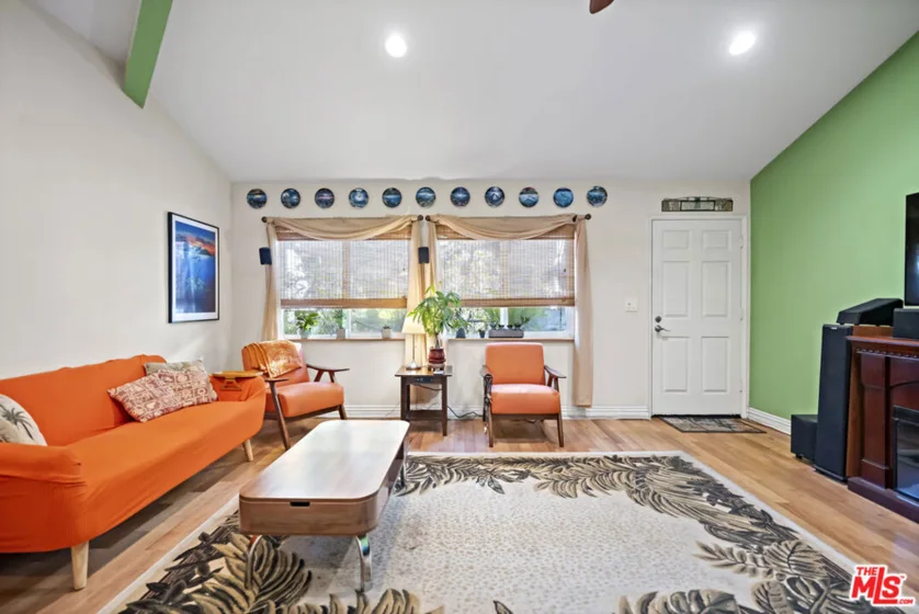 1100 Walnut Avenue #6 photo 25