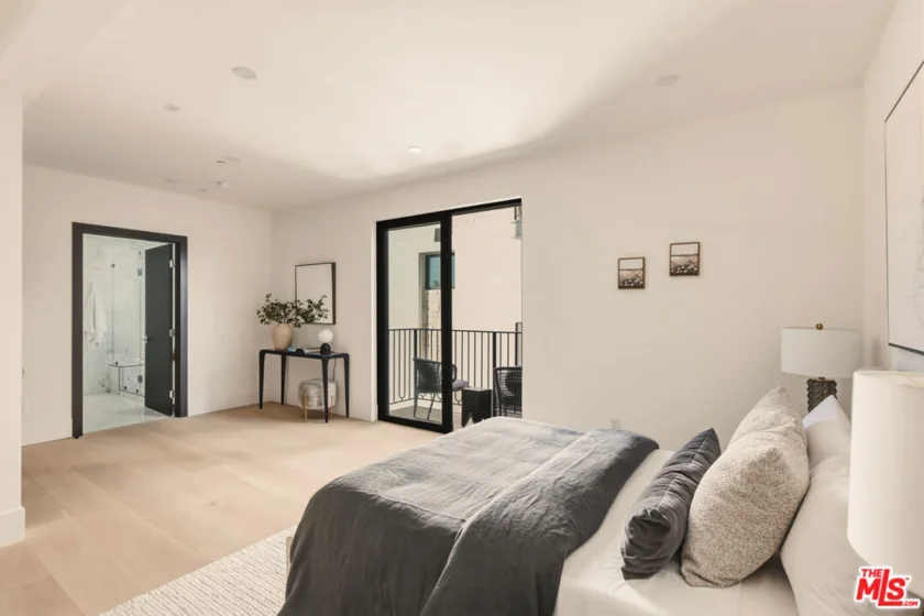 11967 Mayfield Avenue #108 photo 10