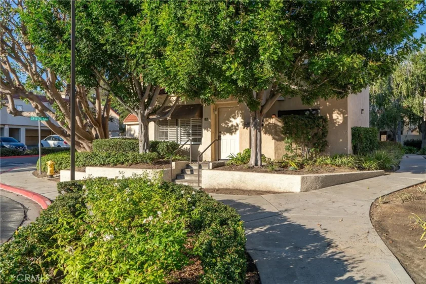 82 Largo photo 1