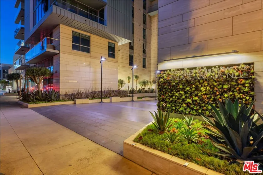 1755 Ocean Avenue #412 photo 23