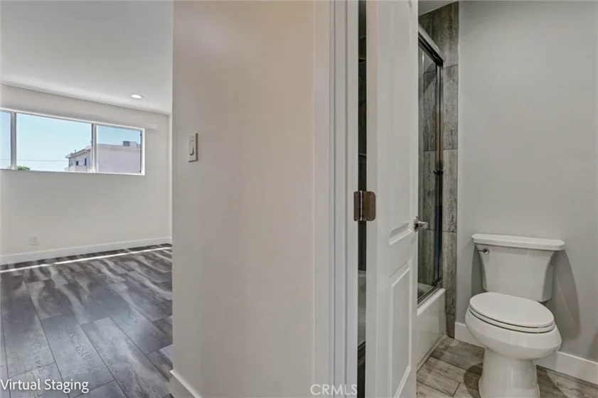 7924 Woodman Avenue #22 photo 14