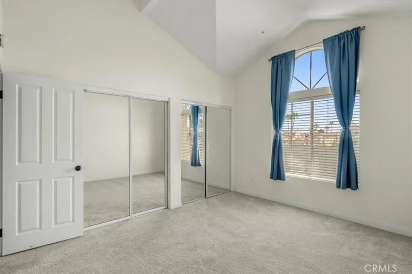 4561 Warner photo 23