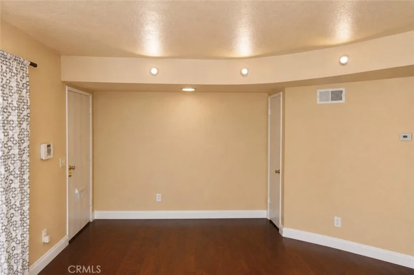 9619 Hazard Avenue photo 7