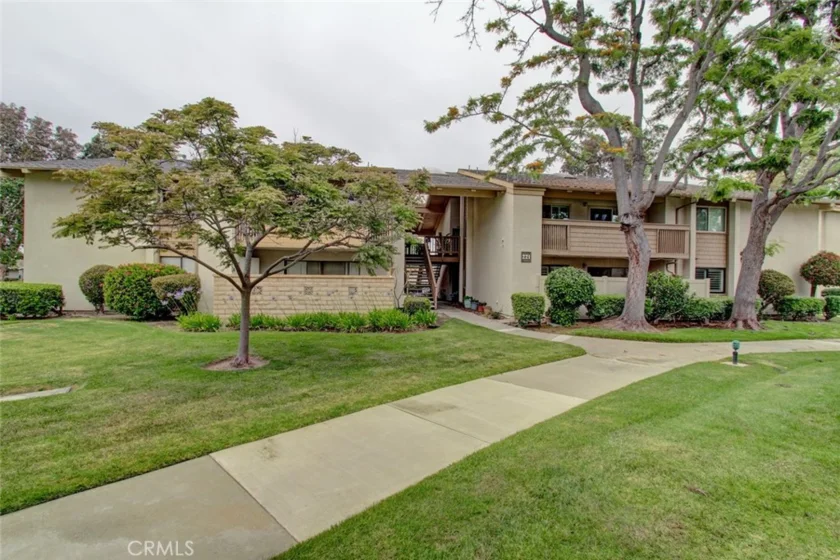 8933 Biscayne Court #221D photo 1