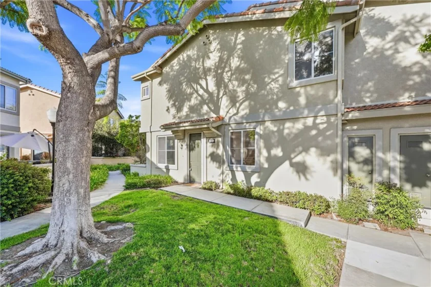 422 N Bloomberry #C photo 30