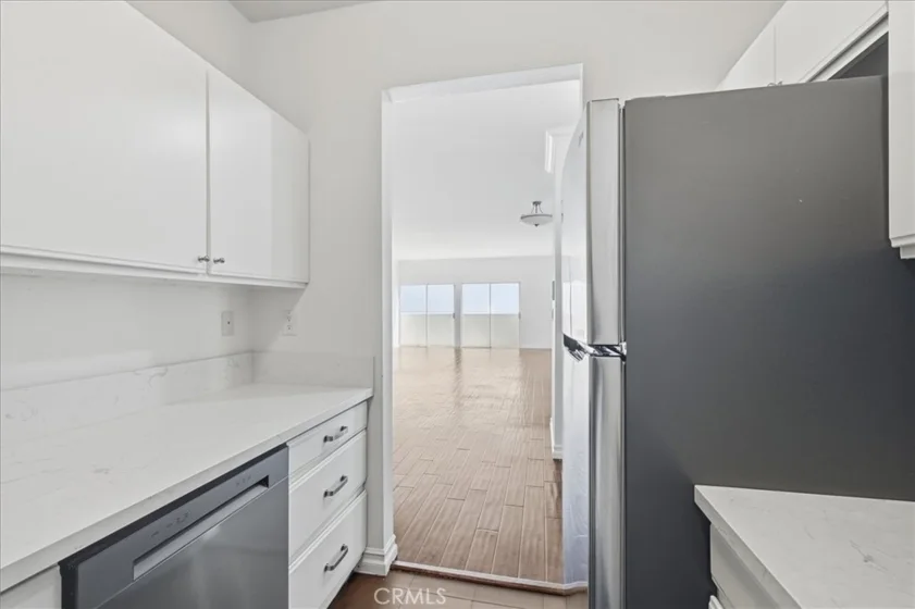 11822 Goshen Avenue #303 photo 21