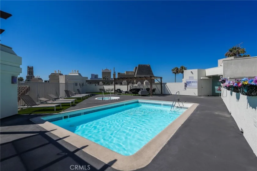 620 S Gramercy Place #211 photo 18