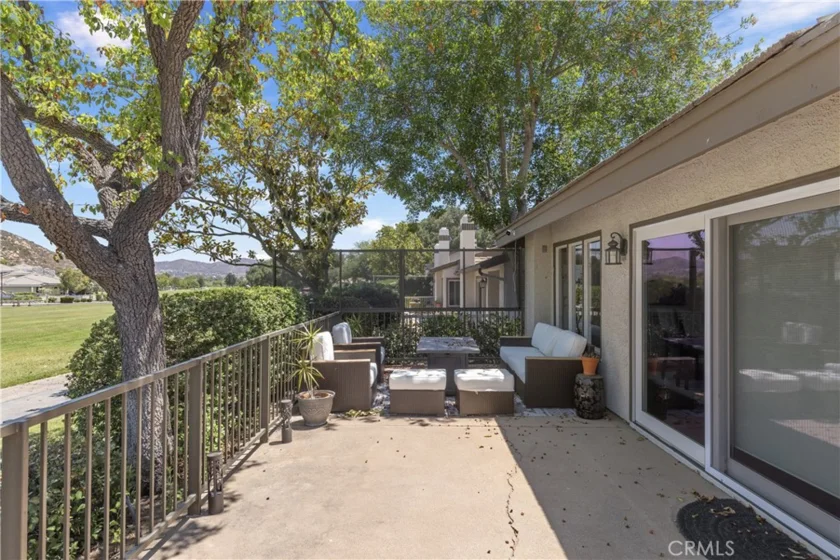 38321 Oaktree photo 19