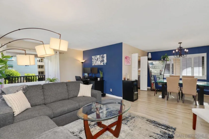 2510 Clairemont Drive #301 photo 1