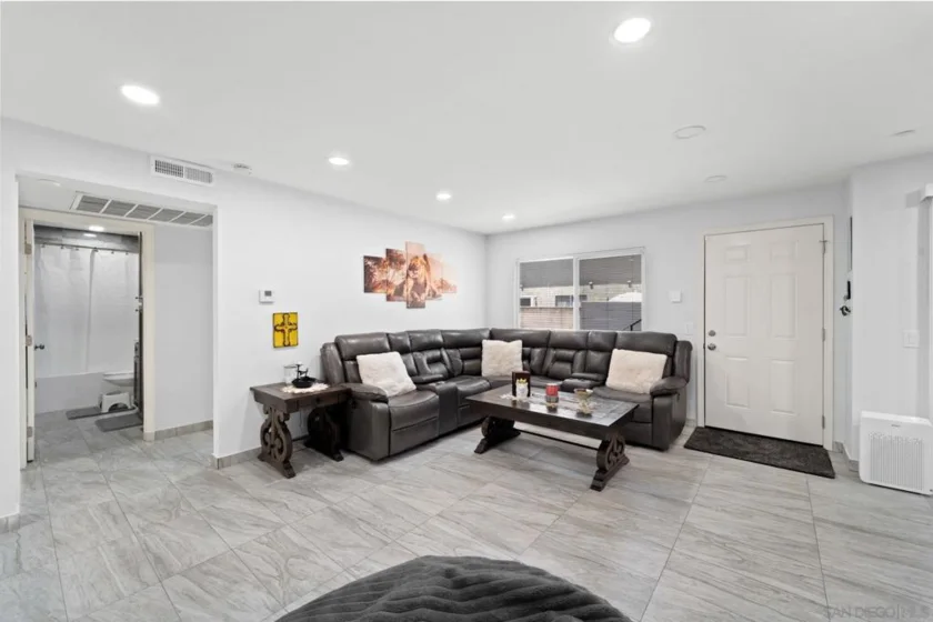 196 W Park Avenue #1 photo 15
