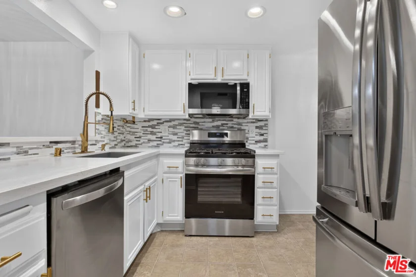 6716 Clybourn Avenue #147 photo 8