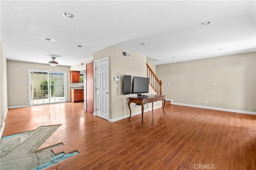 1804 W Glenoaks Avenue photo 32