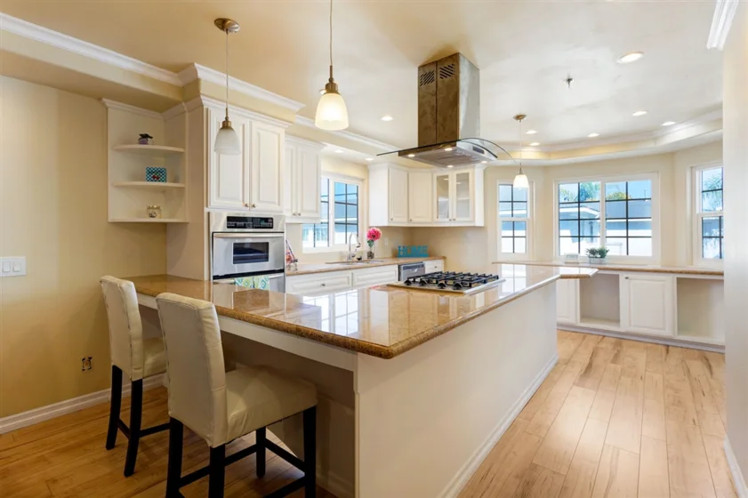 244 Evergreen Avenue #E photo 1